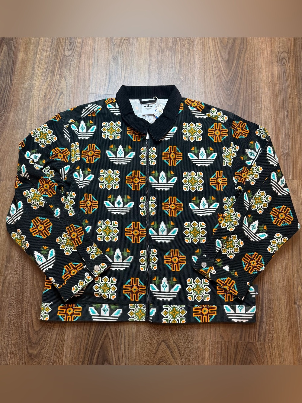NEW adidas Originals Monogram Logo Aztec Corduroy  Zip Up Jacket JY2998 Medium
